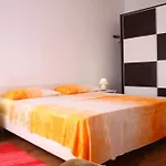 Sendy Apartman Zára
