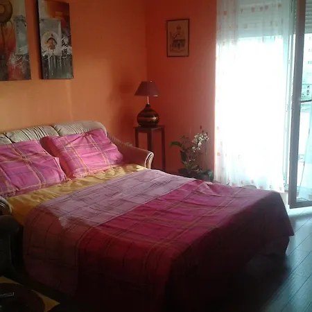 Sendy Apartment *